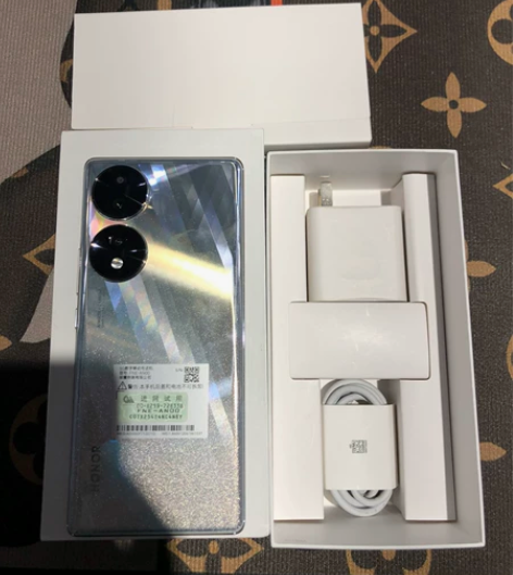 荣耀70，8+256，流光水晶，全套99新...