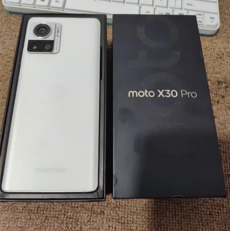 摩托罗拉moto X30 Pro 12+5...