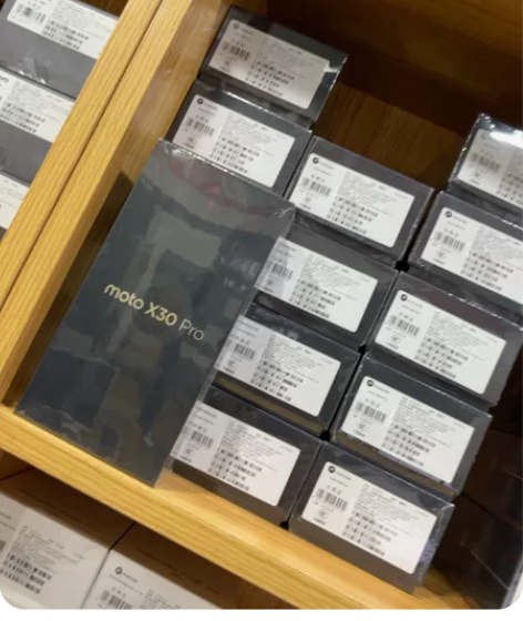 出摩托罗拉x30pro 原封全新正品12+...