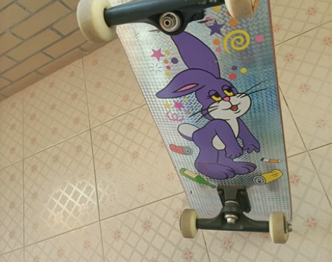 justice双翘滑板，去年入坑的，今年学...