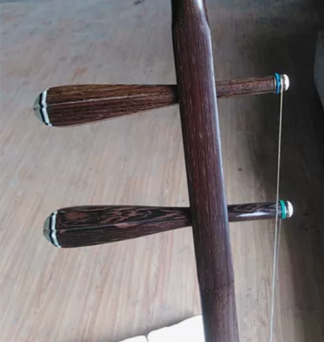 转卖一把老料鸡翅木素雅臻品二胡，音色优美，...