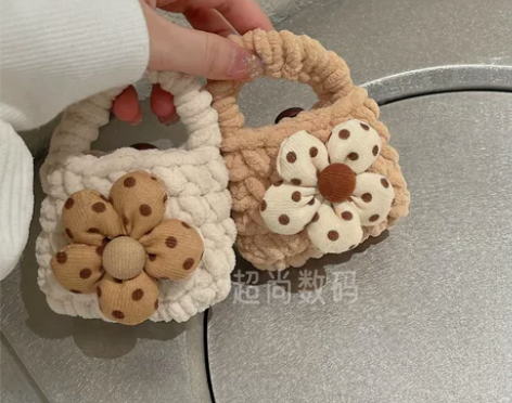 针织毛绒花朵保护套耳机壳x2收纳包