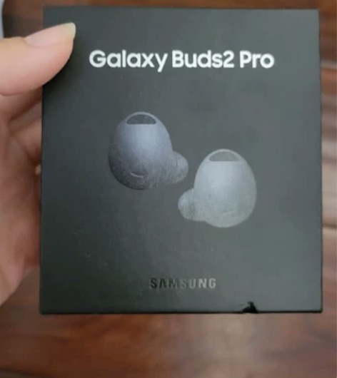 Galaxy buds2  pro。三星旗...