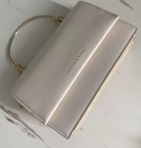 简约小方包 链条包 斜挎百搭ins 背过两...