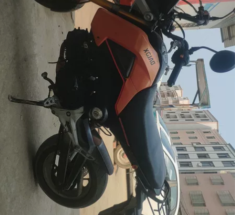 XGJ125-30复古摩托车一台，  12...