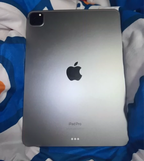 出售自用苹果ipad Pro2022年款1...