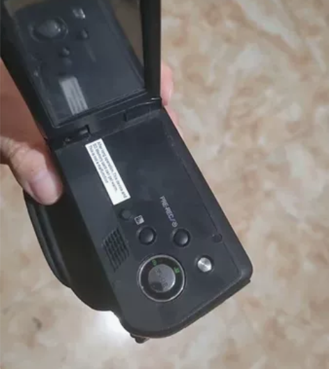 爱国者相机，坏了，可以当做配件机。 感兴趣...