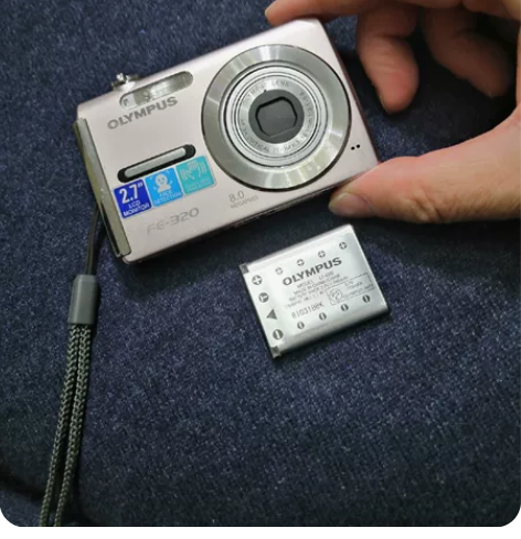 奥林巴斯相机FE-320.功能都好闪光灯也...