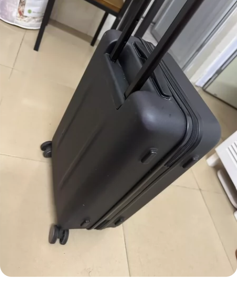 小米20寸拉杆箱功能一切正常， 无破损，无...