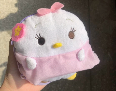 全新 迪士尼系列Q版黛西斜挎包 只有一个 ...