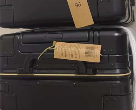 集团奖励90正品密码箱，有两个。资源过剩，...