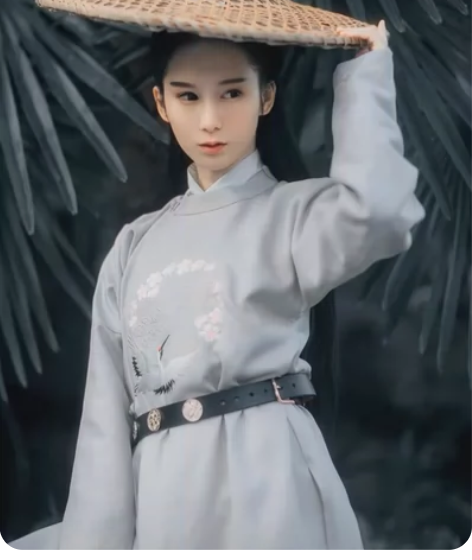 兰若庭 M码圆领袍唐制 有裤子和腰带 基本...