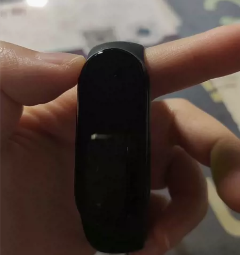 小米手环6 别人送的不想要了低价出 感兴趣...
