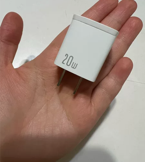 苹果快充20W 充电头和Tper-c充电线...