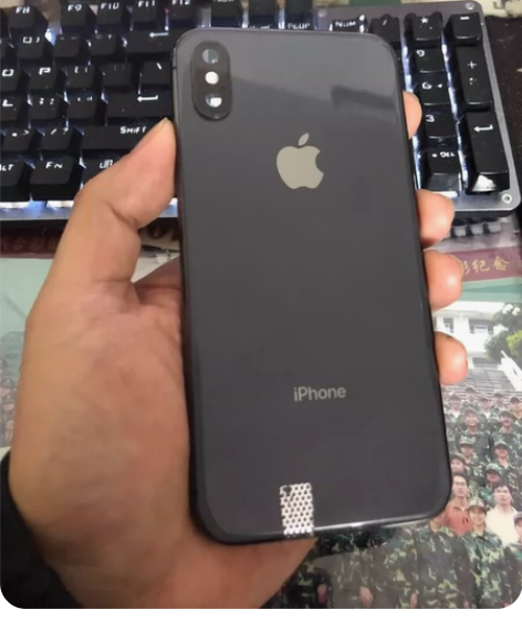 原装苹果X壳，换下来闲置了，还很新，送工具...