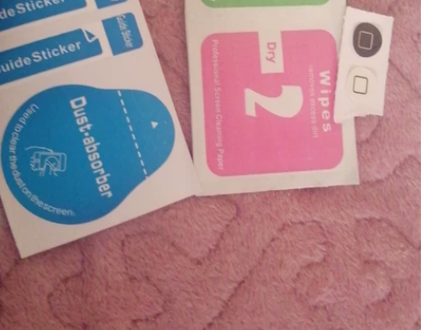 手机钢化膜 感兴趣的话点“我想要”和我私聊...