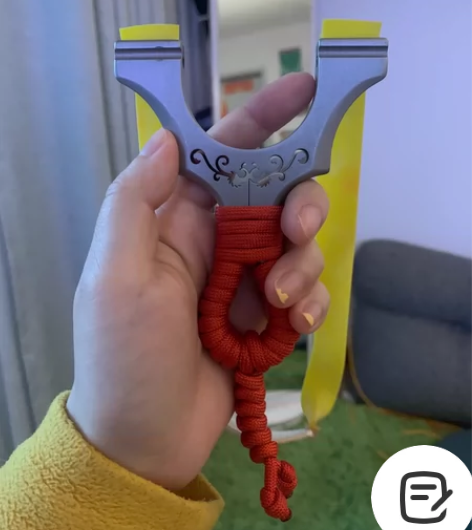 自用的闲置弹弓扁皮免绑 自己绑的绳 手感好...