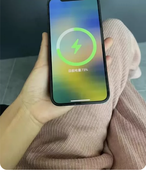 magsafe磁吸无线充电宝自带线迷你快充...