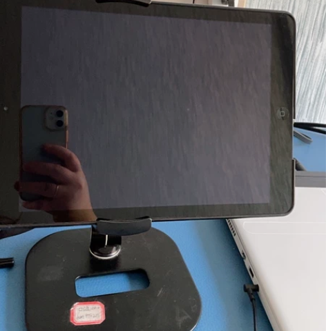 ipad air 实体店购买 新旧如图 无...