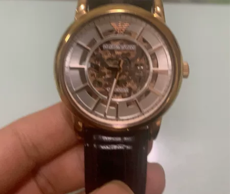 阿玛尼手表 感兴趣的话点“我想要”和我私聊...