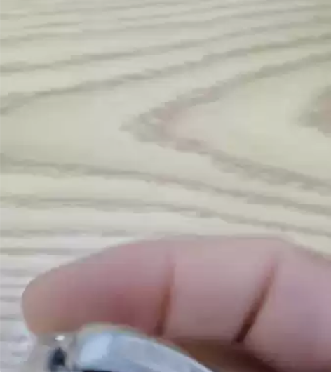 出一款自用的阿玛尼女士手表，正品，专柜购买...