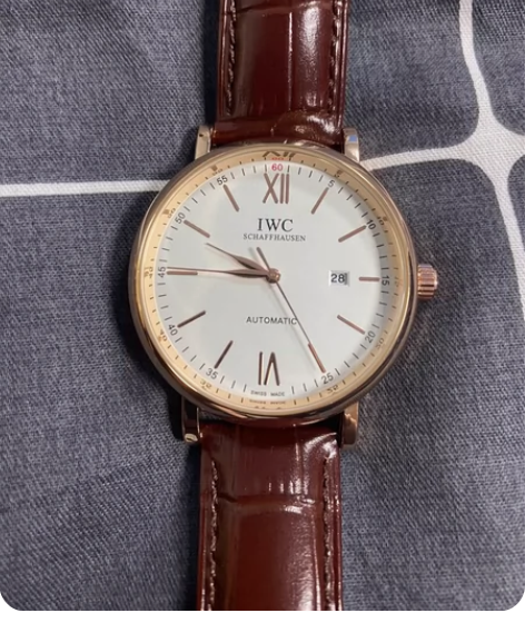 诚信出售 三个二手手表 喜欢的欢迎咨询一下...