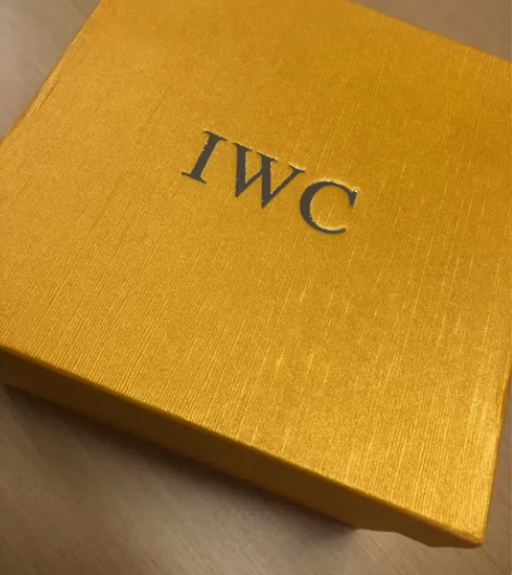 新入手的，因为又买了苹果手表，感觉闲置的太...