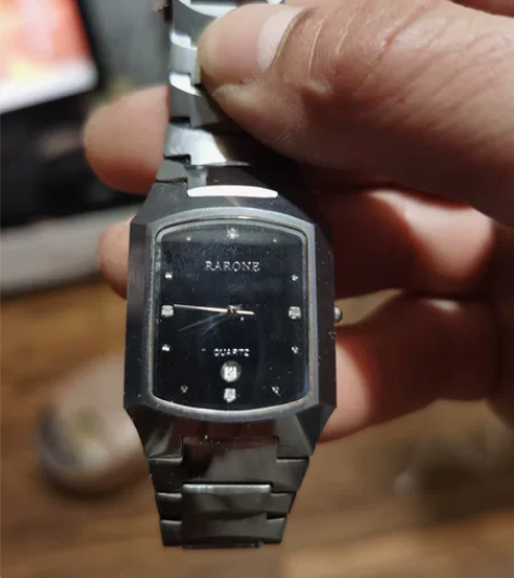 雷诺手表，电子的没电了，原装无拆无修，非常...