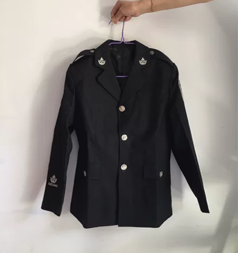学生装 学校校服 全新 适合1.5-1.6...