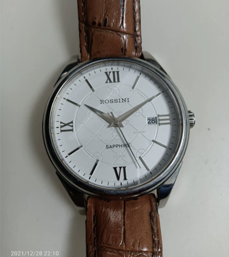 美品罗西尼石英男表，整表轻微痕迹，原配带标...