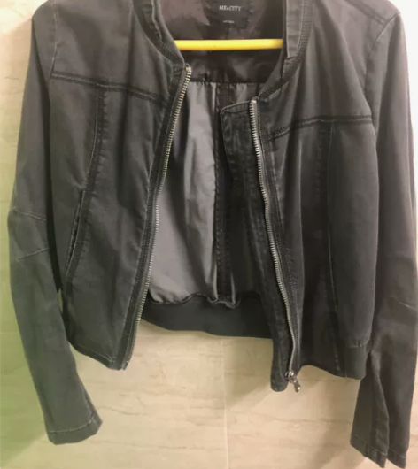 mecity棒球外套 军绿色好搭配 短款棒...