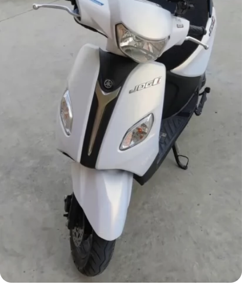 雅马哈巧格i125白色，9成新，质量好，无...
