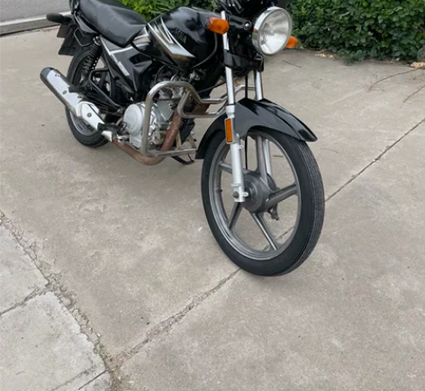 13年雅马哈劲傲 125摩托车 发动机无拆...