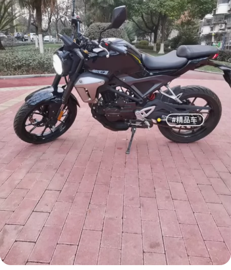 迅龙150复古街车，20年8月购买上牌，目...