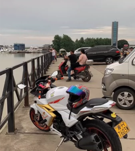 训龙xl150-3D摩托车6000左右价格...