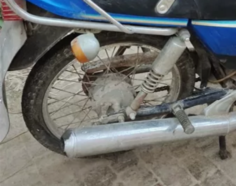 卖豪爵100型二冲程摩托车一辆，老家闲置好...