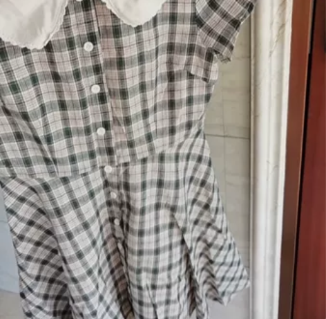 玲玖  连衣裙   学生裙，不皱的料子，9...