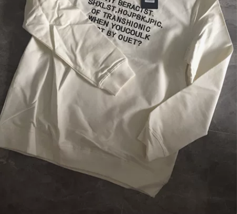 2022款男士白色卫衣全新 感兴趣的话点“...