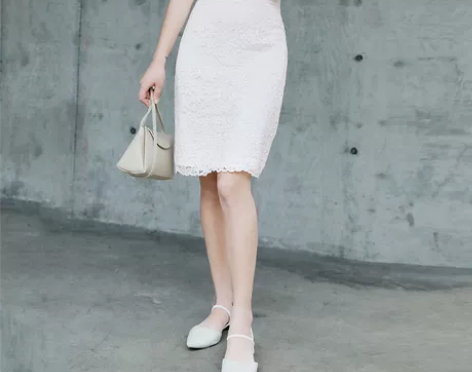 阿依莲短裙2019春季新品修身气质蕾丝洋气...