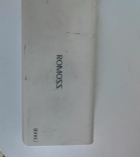 闲置一台罗马仕sense6充电宝（不带数据...