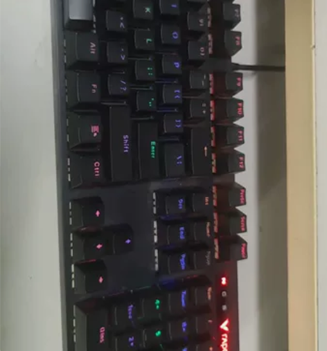 雷柏V500pro 黑色 大学生自用 想换...