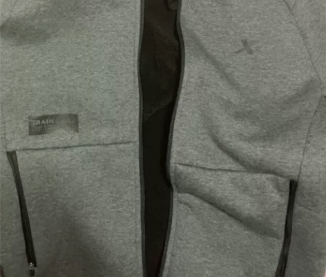 特步运动加绒拉链帽衫，实体店入，保正，买来...