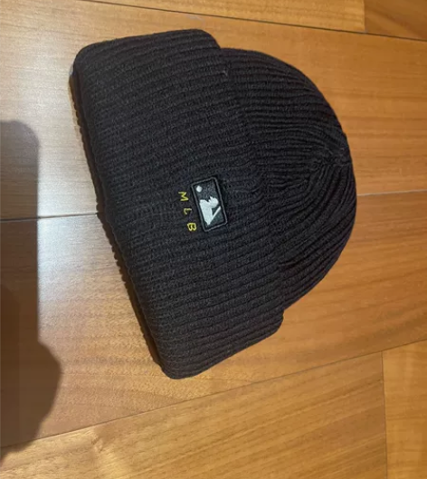 mlb针织帽子 黑色 全新专柜购入 感兴趣...