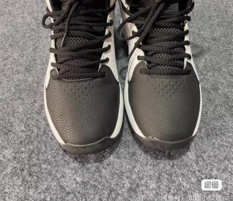 41码 特步篮球鞋跑步鞋 二手专柜正品，低...