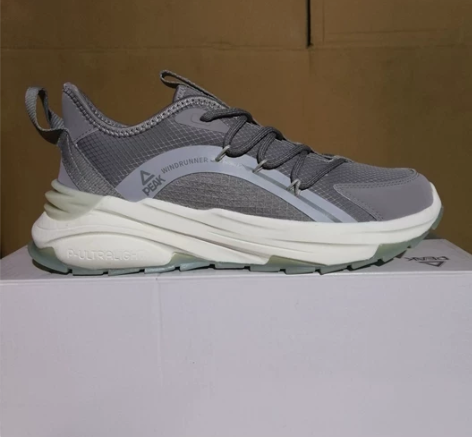 匹克男款休闲鞋 全新配盒微瑕疵 码数45 ...