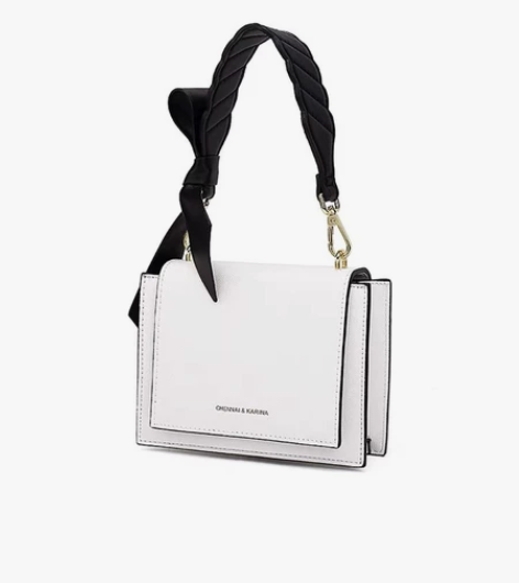 稻草人的手提包，很淑女，闲置！！ 感兴趣的...