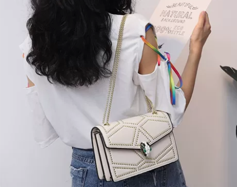 ?希娅兔 女士包 感兴趣的话点“我想要”和...