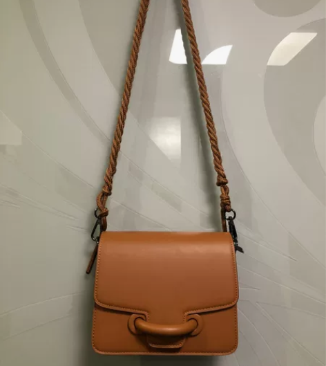 小红书爆款 赛琳平替 性冷淡风 单肩斜挎手...