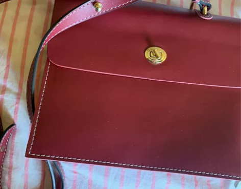 那蓝信封单肩包【二层牛皮/酒红色】 原价7...