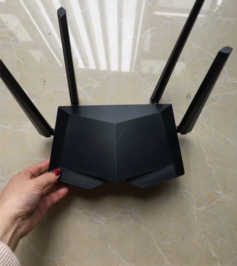 腾达无线WiFi路由器 感兴趣的话点“我想...